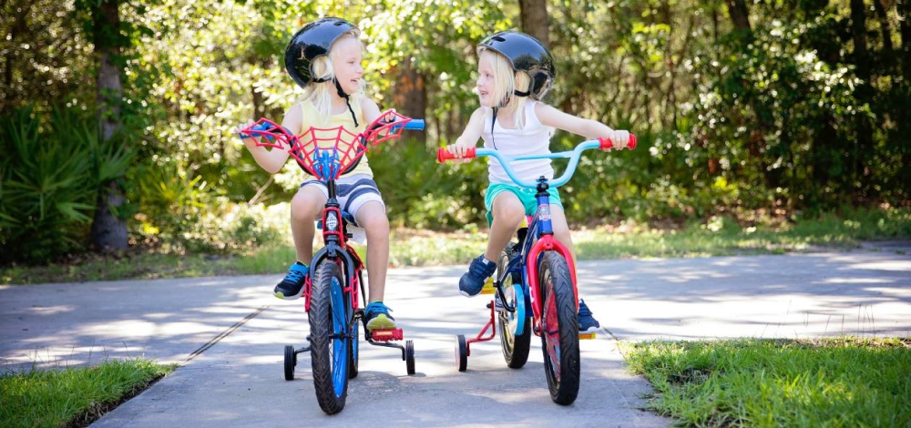 děti na kole